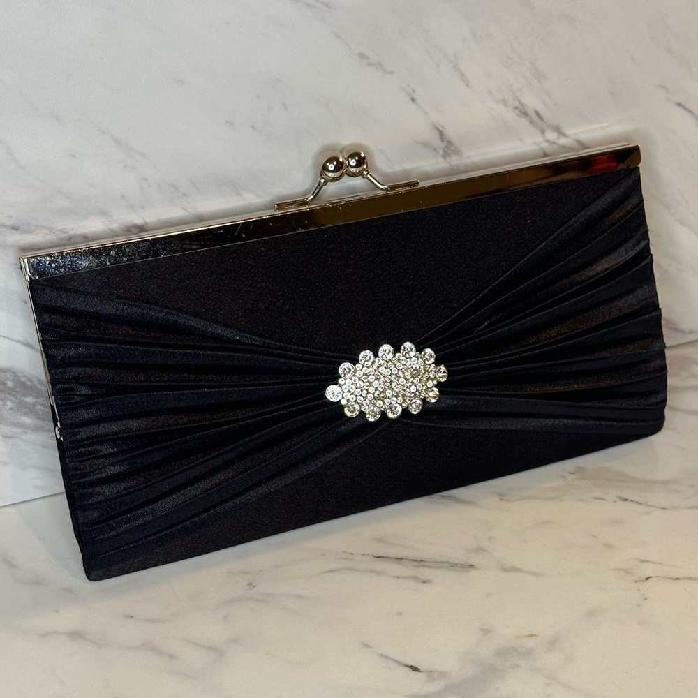 Classic Rhinestone Clutch Handbag – Kiss Lock Detail – Black - Picture 3 of 12